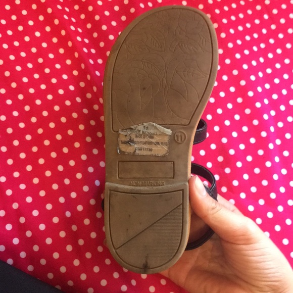 Cute girly strapped Sandals - Picture 5 of 8